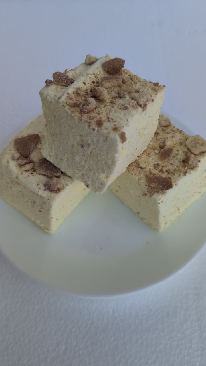 Banana Cream Pie gourmet marshmallows handcrafted in the USA with organic marshmallow root, premium beef gelatin, and no corn syrup. Clean-label indulgence.